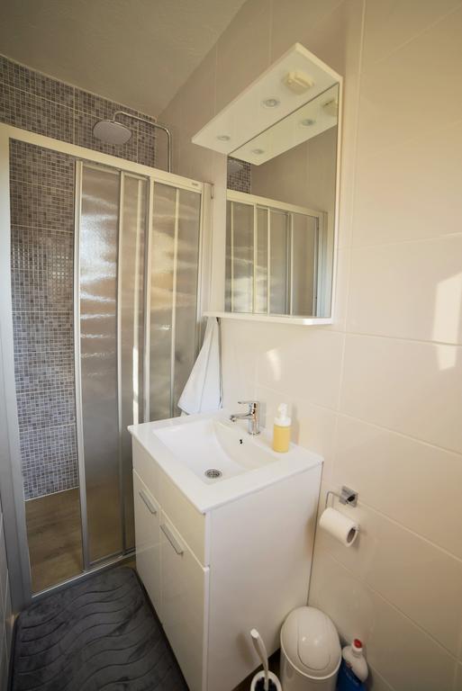 Apartments Dumencic Rab Mundanije Εξωτερικό φωτογραφία