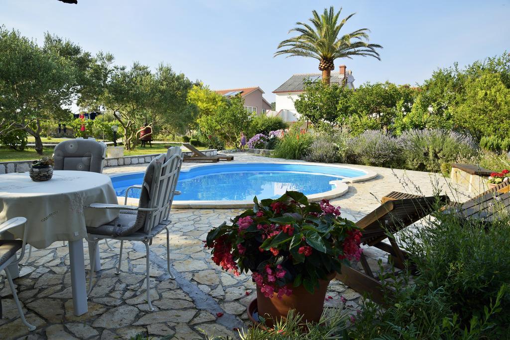 Apartments Dumencic Rab Mundanije Εξωτερικό φωτογραφία